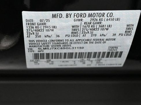 Certified 2025 Lincoln Aviator Reserve w/ Equipment Group 201A AWD/4WD image 36