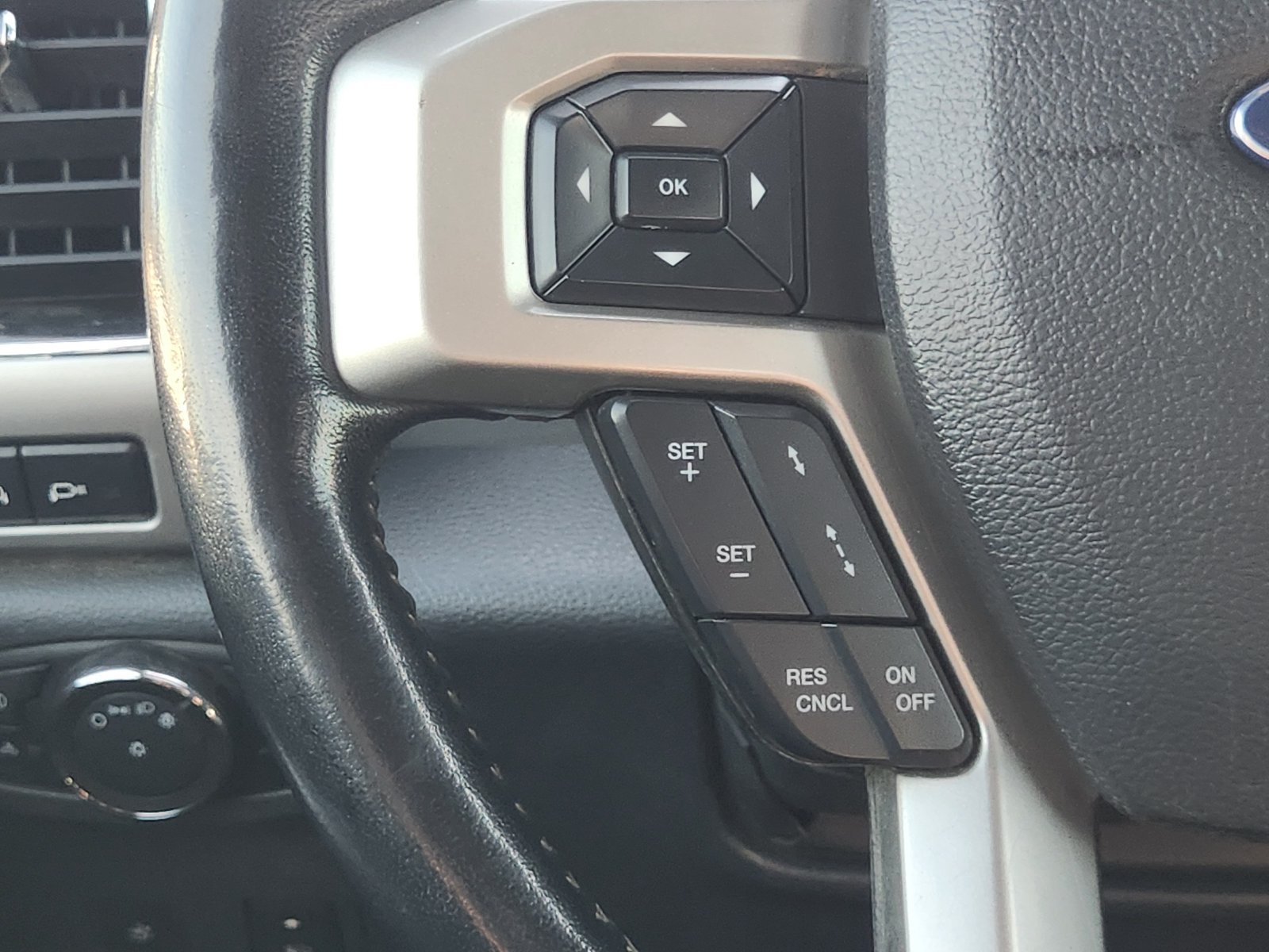 Used 2022 Ford F250 4x4 Crew Cab Super Duty image 31