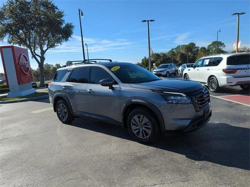 Certified 2023 Nissan Pathfinder SV w/ SV Premium Package image 2
