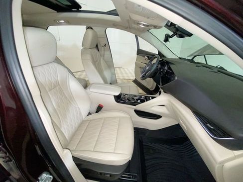 Used 2023 Buick Envision Avenir AWD/4WD image 37