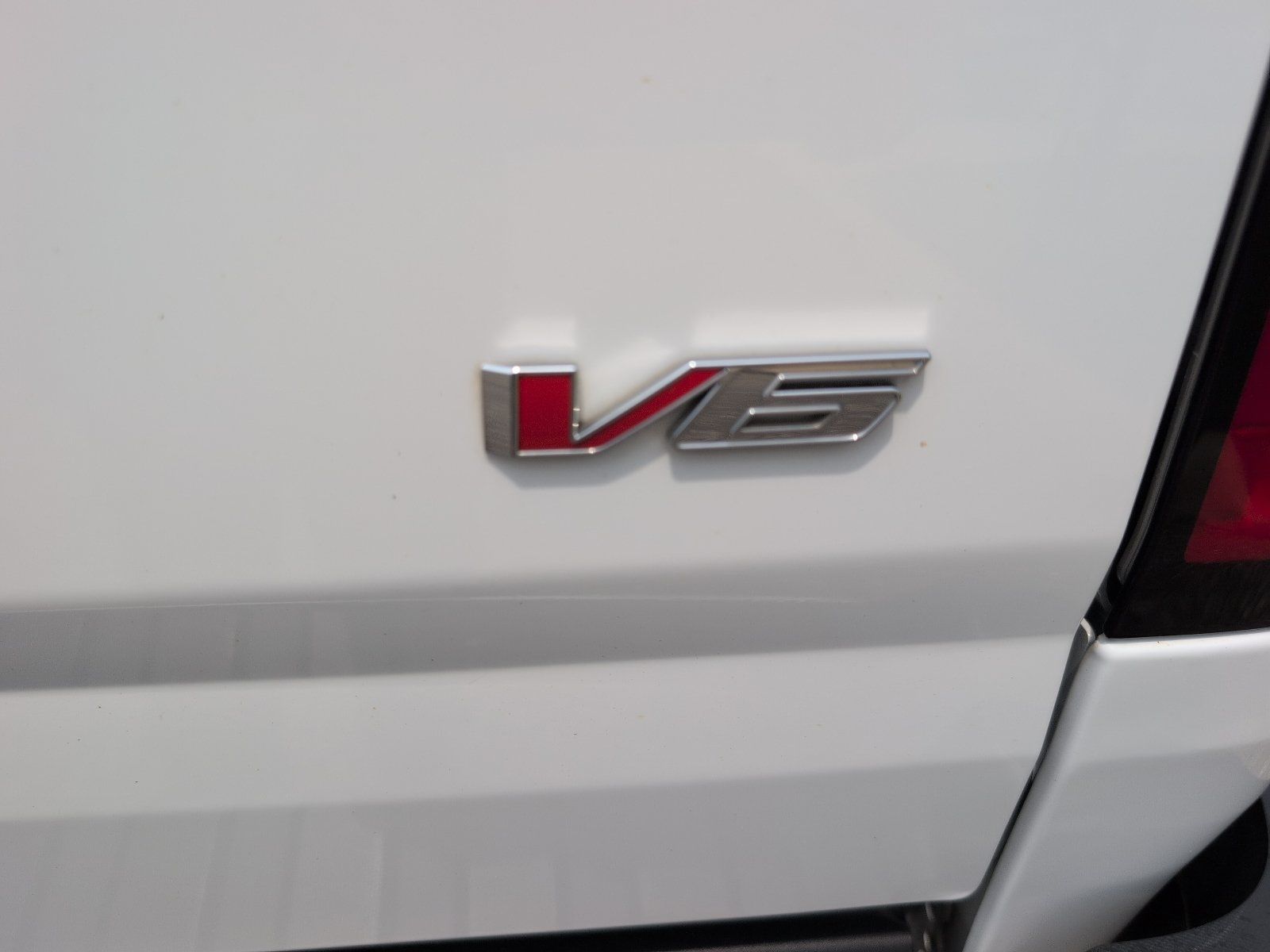 Used 2021 Chevrolet Colorado W/T w/ Custom Special Edition RWD image 6