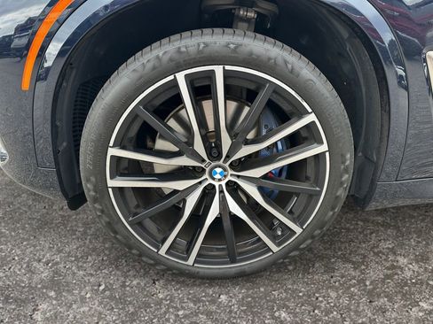 Used 2022 BMW X5 M50i AWD/4WD image 8
