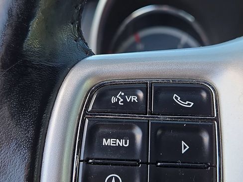 Used 2011 Chrysler 200 Limited FWD image 27