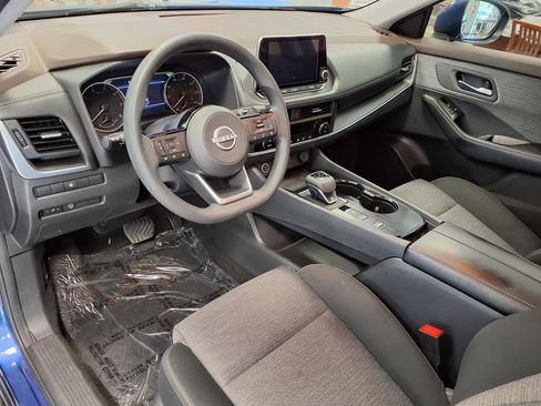 Used 2023 Nissan Rogue SV FWD image 19