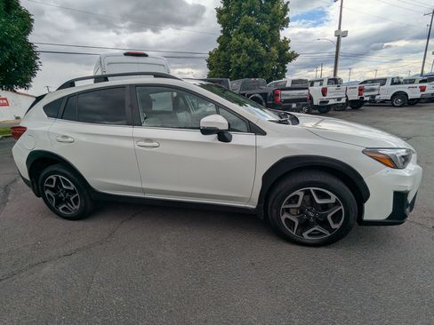Used 2019 Subaru Crosstrek 2.0i Limited w/ Moonroof Package w/Navigation AWD/4WD image 2