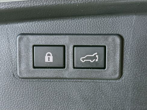 Used 2024 Subaru Outback Premium AWD/4WD image 27