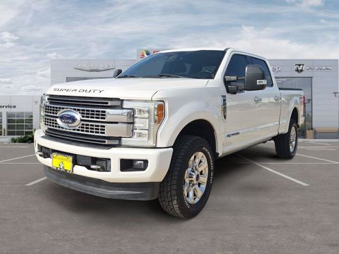 Used 2017 Ford F250 Platinum w/ Platinum Ultimate Package AWD/4WD image 1