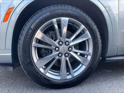 Used 2023 Cadillac XT6 Premium Luxury FWD image 36