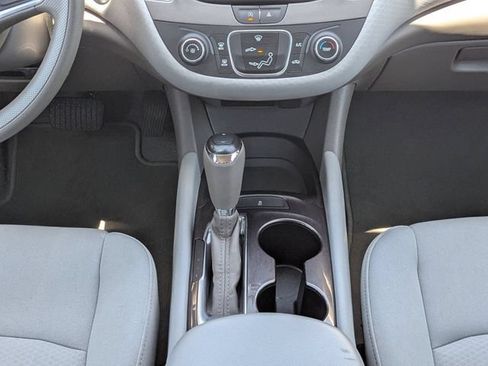 Used 2020 Chevrolet Malibu LS FWD image 17