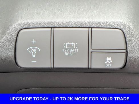 New 2025 Hyundai Elantra SEL FWD image 41