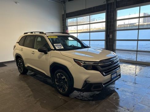 Used 2025 Subaru Forester Limited image 12