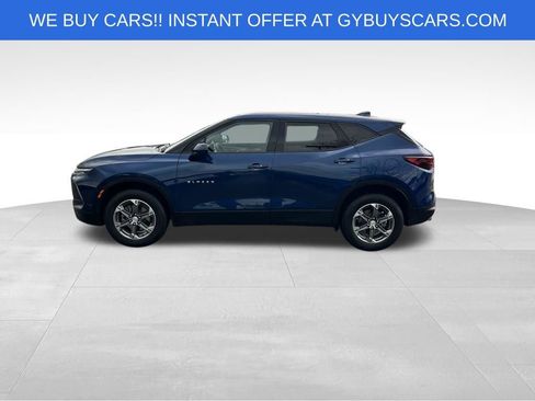 Used 2023 Chevrolet Blazer LT image 3