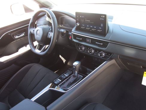 Certified 2025 Acura ADX A-Spec image 10