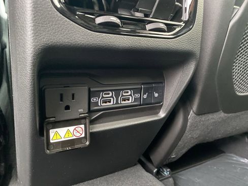 New 2025 Jeep Grand Cherokee Limited image 18