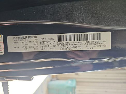 Used 2015 Jeep Wrangler Unlimited Rubicon w/ Connectivity Group AWD/4WD image 32