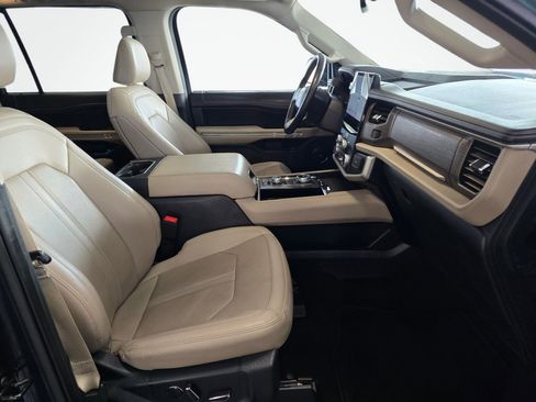 Used 2024 Ford Expedition Limited AWD/4WD image 44