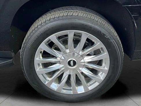 Used 2023 Cadillac Escalade ESV Premium Luxury image 46