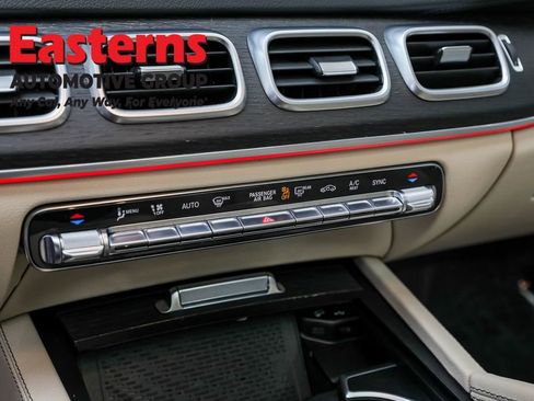 Used 2023 Mercedes-Benz GLS 450 4MATIC w/ AMG Line Exterior image 18