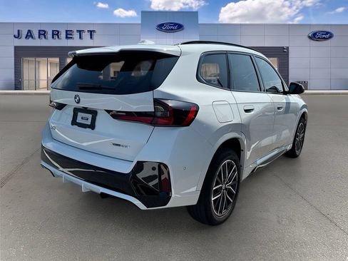Used 2023 BMW X1 xDrive28i w/ Premium Package AWD/4WD image 4