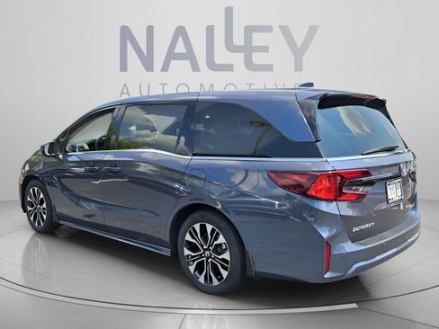 Used 2025 Honda Odyssey Elite image 2