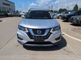 Used 2017 Nissan Rogue SV image 3