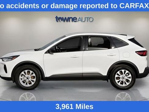 Used 2025 Ford Escape Active w/ Cold Weather Package AWD/4WD image 2