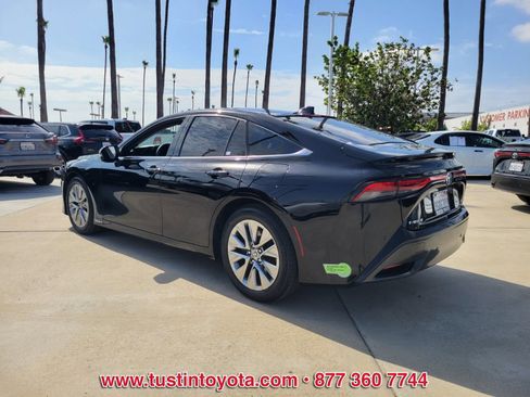 Used 2023 Toyota Mirai w/ Advanced Technology Package RWD image 6