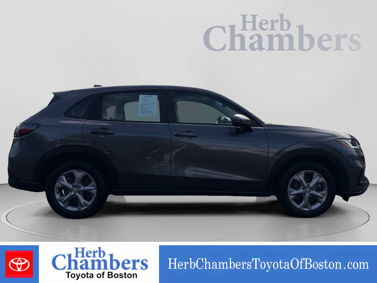 Used 2024 Honda HR-V LX image 11