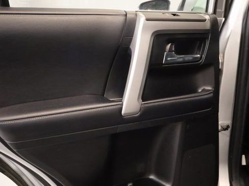 Used 2020 Toyota 4Runner SR5 Premium image 27