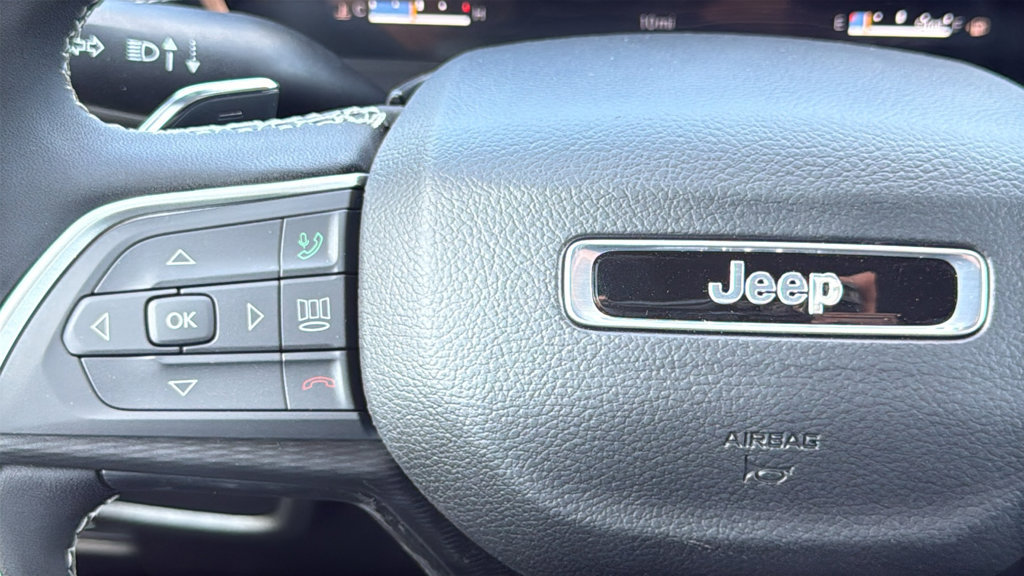 New 2027 Jeep Grand Cherokee Laredo RWD image 20