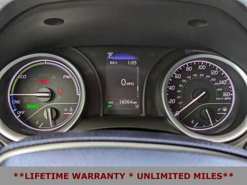 Used 2022 Toyota Camry LE image 26