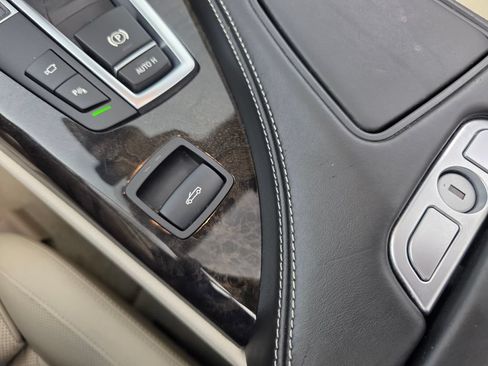 Used 2012 BMW 650i Convertible RWD image 24