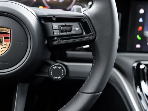 Used 2026 Porsche Panamera image 16