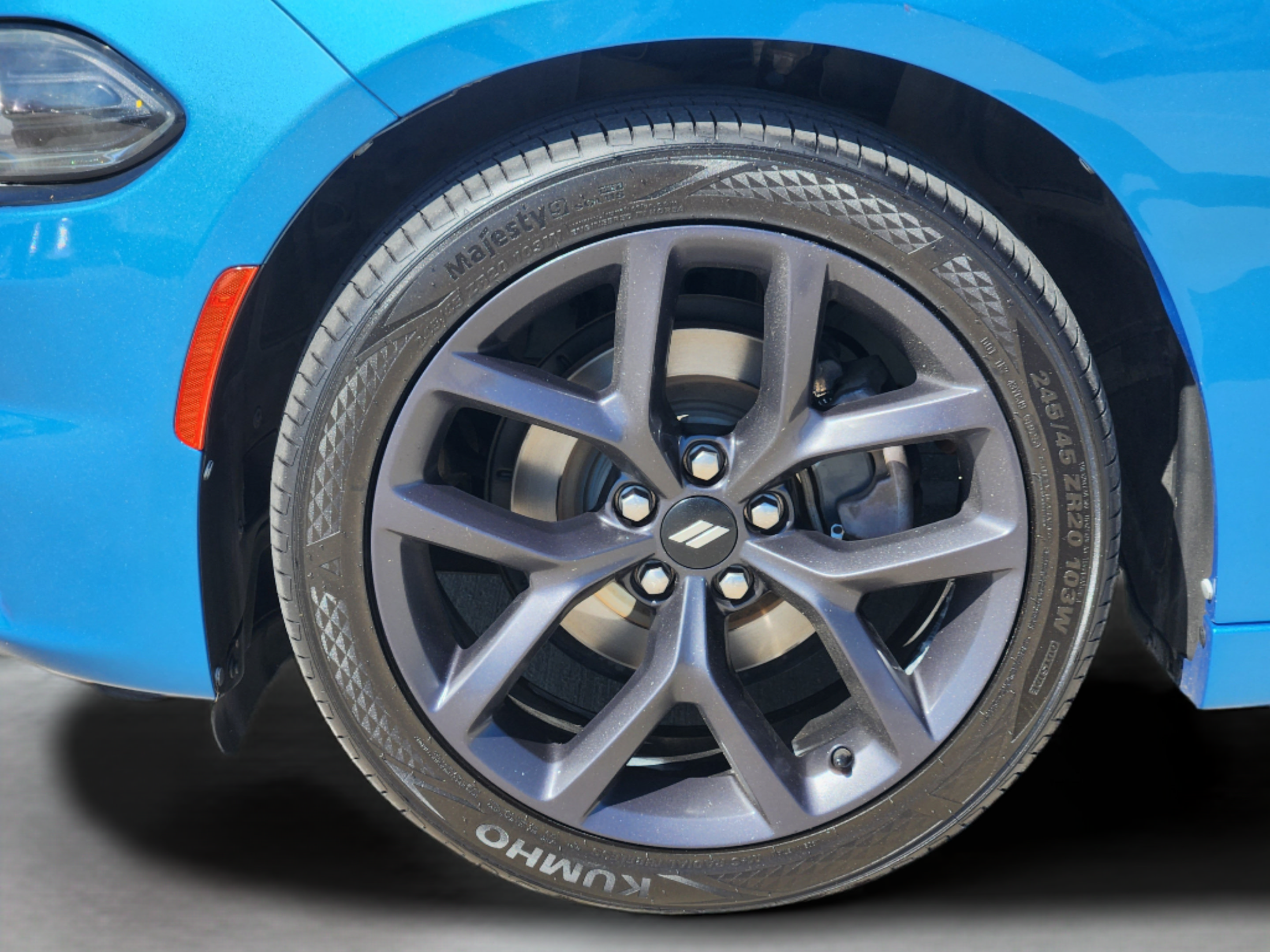 Used 2019 Dodge Charger SXT w/ Plus Group RWD image 30