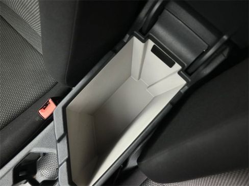 Used 2021 Volkswagen Jetta S image 19