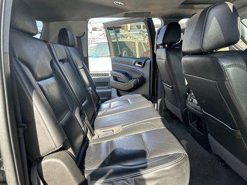 Used 2020 Chevrolet Suburban LT AWD/4WD image 35