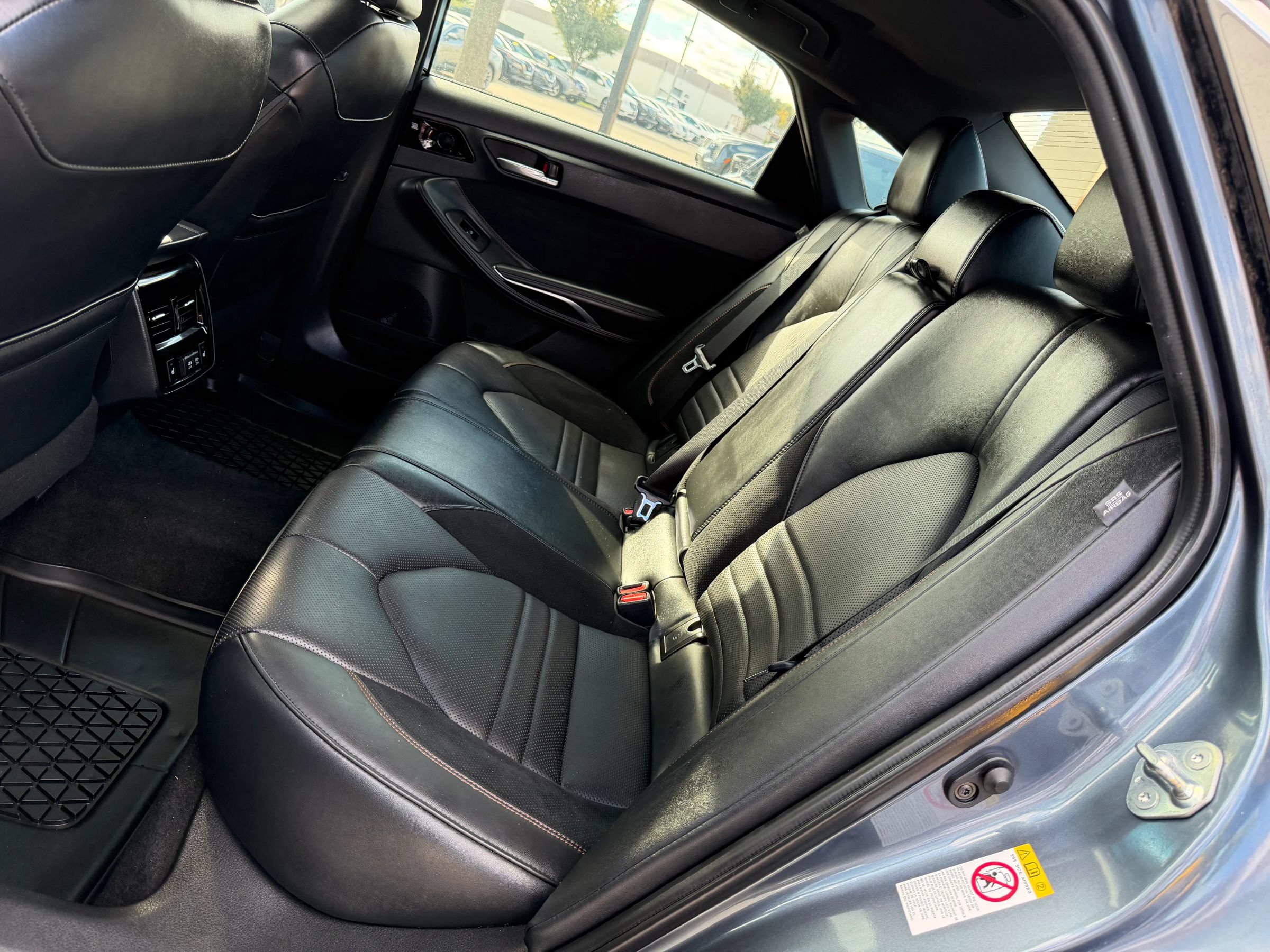 Used 2019 Toyota Avalon Touring w/ Advanced Safety Package FWD image 16