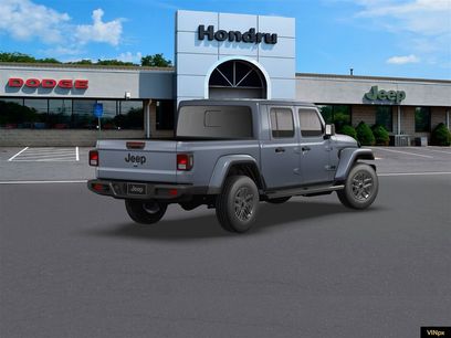 New 2026 Jeep Gladiator Sport