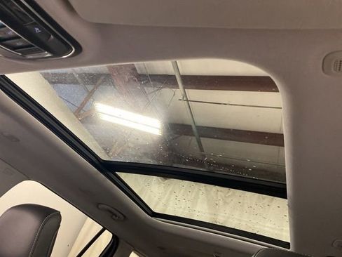 Used 2022 Jeep Grand Cherokee L Limited w/ Trailer Tow Group (B) image 19