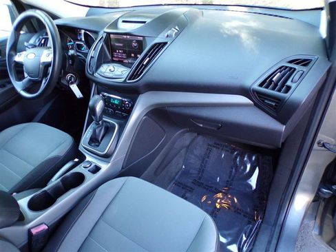 Used 2013 Ford Escape SE image 16
