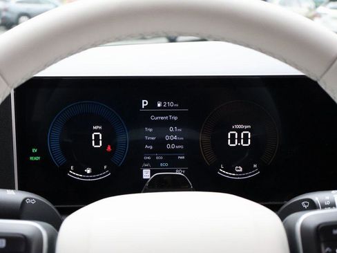 New 2025 Hyundai Santa Fe SEL image 30