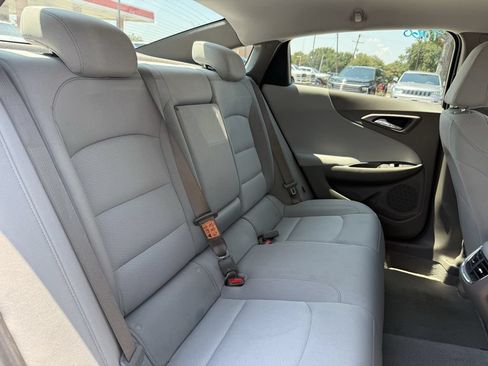 Used 2025 Chevrolet Malibu LT FWD image 27