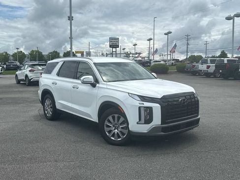 Used 2025 Hyundai Palisade SEL FWD image 2