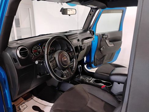 Used 2015 Jeep Wrangler Sport AWD/4WD image 11