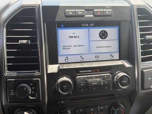 Used 2018 Ford F150 XLT w/ Equipment Group 302A Luxury AWD/4WD image 13