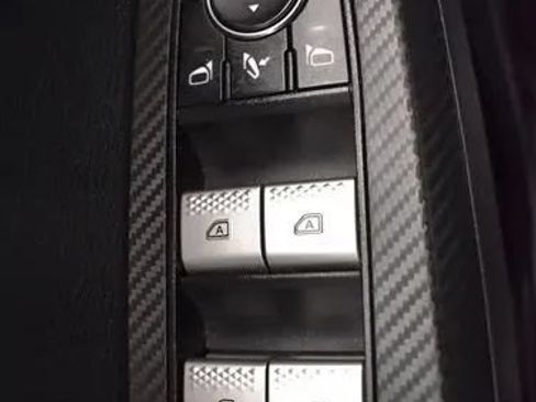 Used 2024 Mitsubishi Outlander FWD image 21