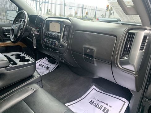 Used 2018 Chevrolet Silverado 1500 LTZ image 28
