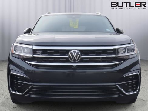Used 2021 Volkswagen Atlas SEL Premium image 2