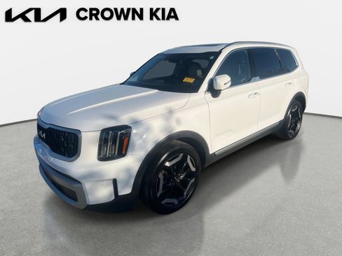 Used 2023 Kia Telluride EX image 1