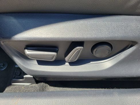 Used 2025 Toyota Camry SE FWD image 18